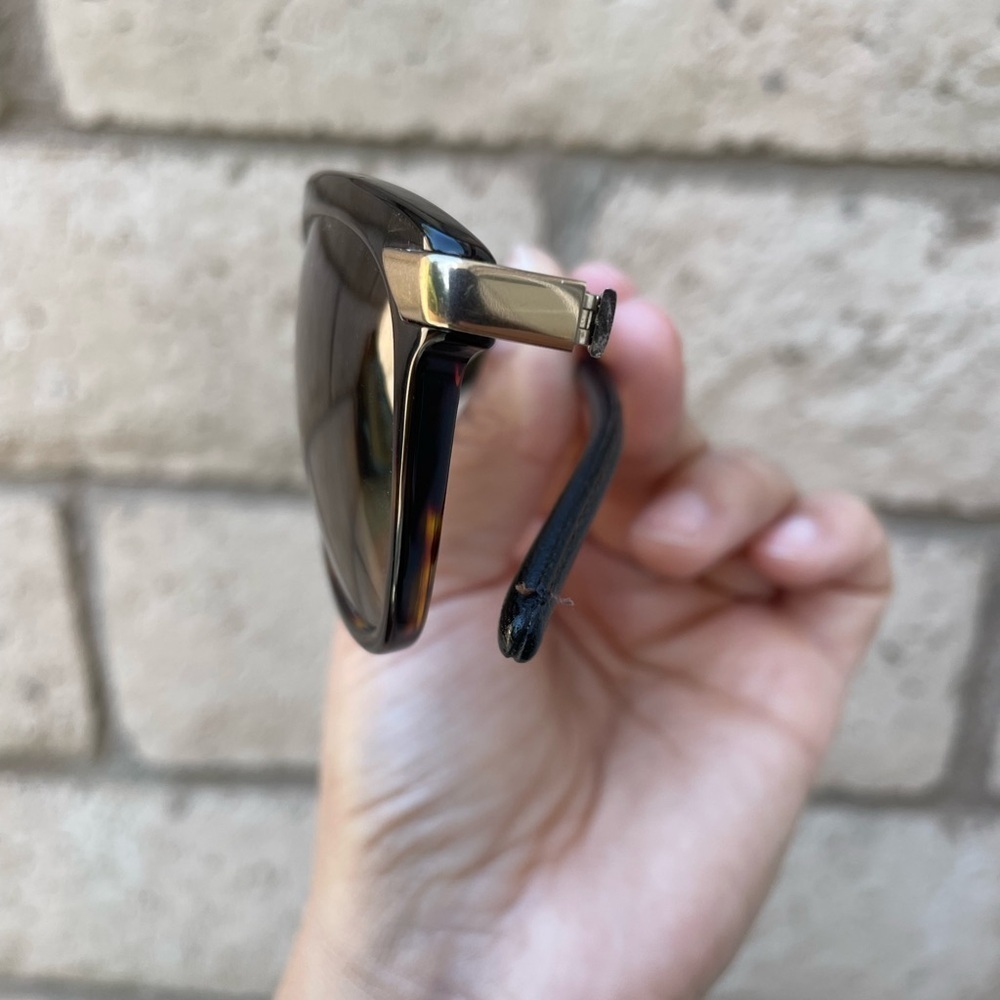 Burberry Sunglasses with Case​​​​​​ - Picture 11 of 11